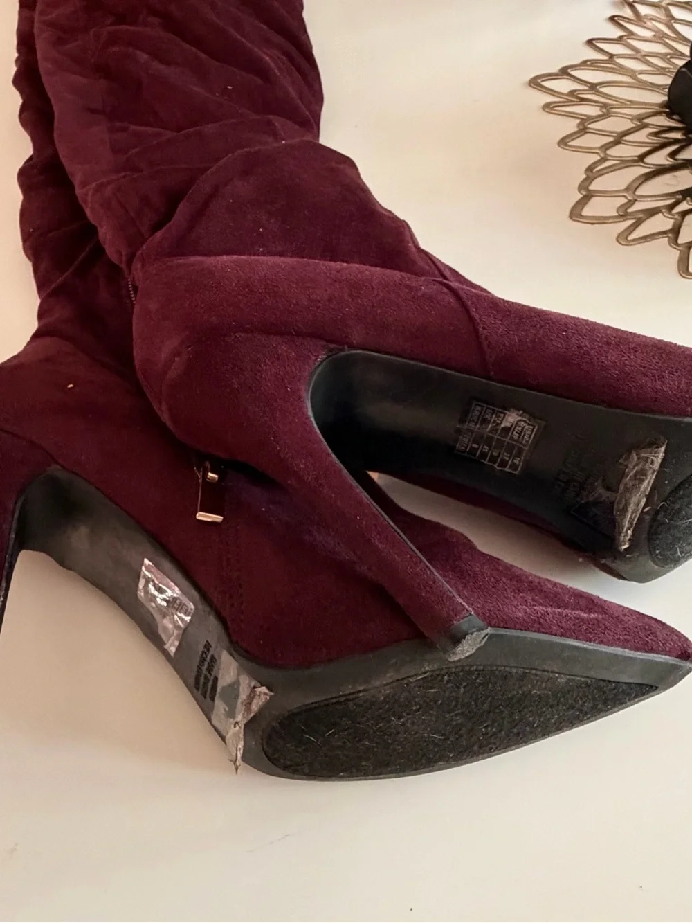 Women's Pointed-Toe Over-the-Knee Heeled Boots - Burgundy